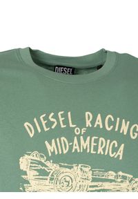 Diesel T-Shirt "T-Diegor" | A03822-0EFAN-5JG | Mężczyzna | Zielony. Okazja: na co dzień. Kolor: zielony. Materiał: bawełna. Wzór: nadruk. Styl: casual, elegancki #4