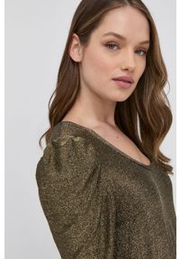 Liu Jo Longsleeve damski kolor złoty. Okazja: na co dzień. Kolor: złoty. Materiał: dzianina. Długość rękawa: długi rękaw. Styl: casual #3