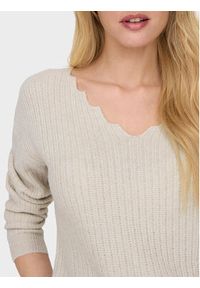 only - ONLY Sweter 15297168 Beżowy Regular Fit. Kolor: beżowy. Materiał: syntetyk