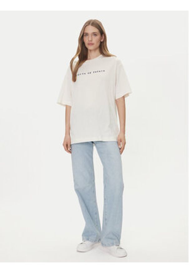 Vero Moda T-Shirt Taz Hailey 10337839 Biały Regular Fit. Kolor: biały. Materiał: bawełna