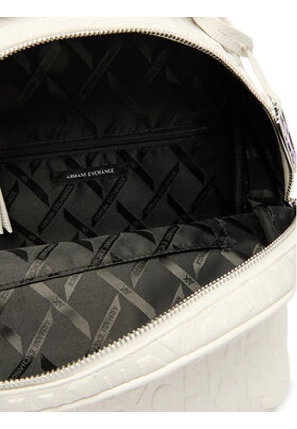 Armani Exchange Plecak XW002234 AF15774 U0011 Écru. Kolor: kremowy. Materiał: skóra