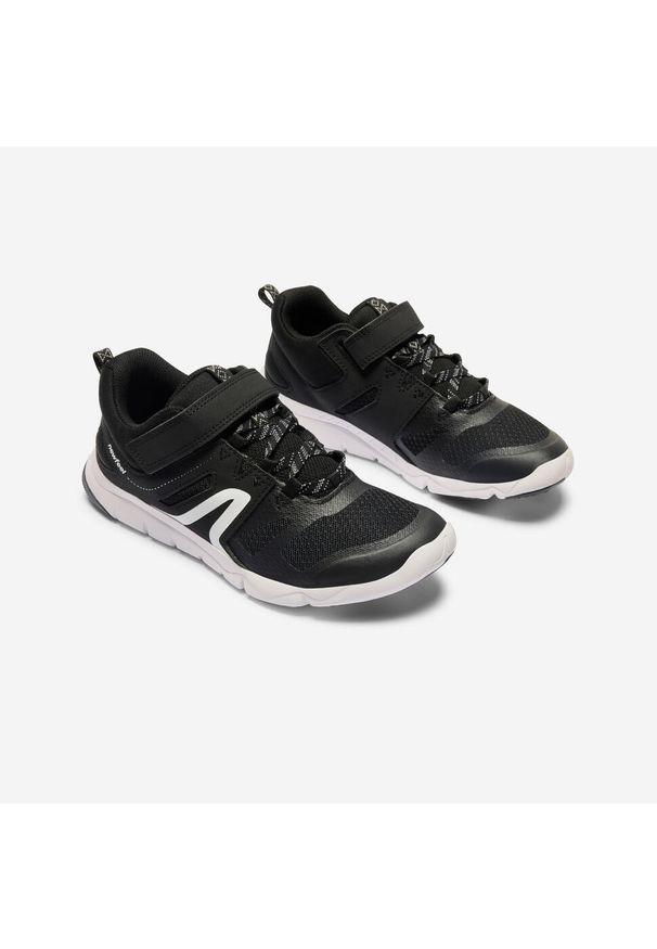 Decathlon - Buty sportowe dla dzieci Newfeel PW 540 JR. Zapięcie: rzepy. Kolor: wielokolorowy, czarny, szary. Materiał: materiał, kauczuk, tkanina