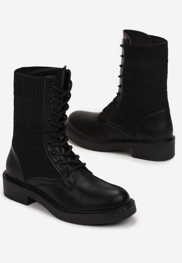 Born2be - Czarne Botki Sznurowane z Elastyczną Cholewką Caelis. Nosek buta: okrągły. Zapięcie: sznurówki. Kolor: czarny. Materiał: jeans, materiał, prążkowany, dzianina. Szerokość cholewki: normalna. Wzór: aplikacja