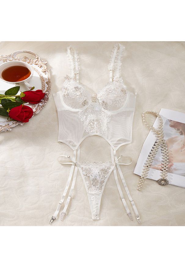 Intica - Komplet koronkowy z topem push-up na romantyczne wieczory Florinka. Kolor: biały. Materiał: koronka. Wzór: koronka
