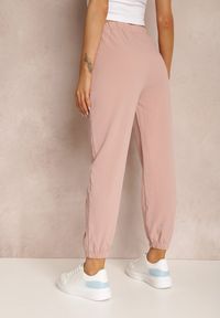 Renee - Ciemnoróżowe Spodnie Callehe. Kolor: różowy. Materiał: tkanina. Wzór: jednolity, gładki #5