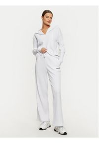 TOMMY HILFIGER - Tommy Hilfiger Bluza UW0UW05584 Biały Relaxed Fit. Kolor: biały. Materiał: bawełna, syntetyk