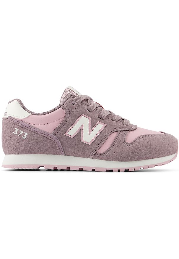 Buty dziecięce New Balance YC373VQ2 – różowe. Okazja: na uczelnię. Kolor: różowy. Materiał: guma, materiał, syntetyk. Szerokość cholewki: normalna. Wzór: kolorowy. Model: New Balance 373