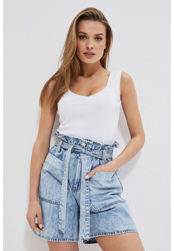 MOODO - Szorty jeansowe typu paperbag. Okazja: na co dzień, na plażę. Stan: podwyższony. Materiał: jeans. Wzór: gładki. Styl: casual