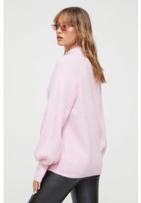 Tommy Jeans sweter damski kolor różowy z półgolfem. Kolor: różowy. Materiał: poliester, dzianina. Długość rękawa: raglanowy rękaw #4
