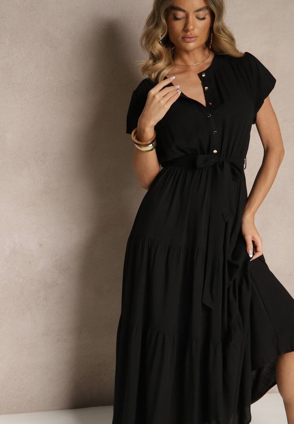 Renee - Czarna Sukienka z Wiskozy z Guzikami i Paskiem Rinolenia. Okazja: na co dzień. Kolor: czarny. Materiał: wiskoza. Typ sukienki: proste. Styl: klasyczny, elegancki, casual