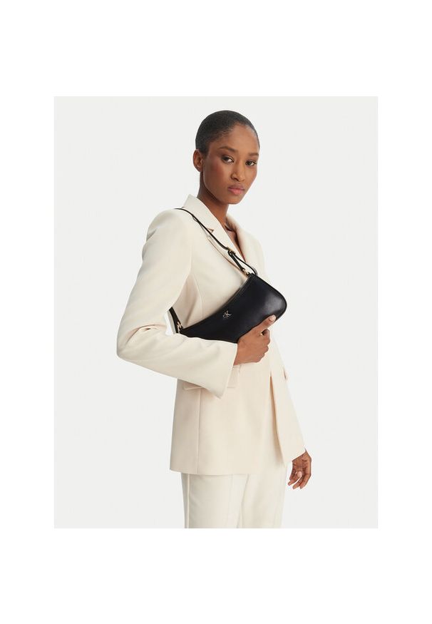 Torebka Calvin Klein. Kolor: czarny