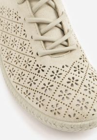 Born2be - Zielone Tenisówki z Ażurową Cholewką Tidella. Okazja: na co dzień. Kolor: zielony. Materiał: jeans. Szerokość cholewki: normalna. Wzór: ażurowy. Styl: casual #4