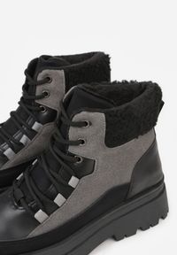 Renee - Czarno-Szare Traperki Sznurowane Trapery Janne. Wysokość cholewki: za kostkę. Nosek buta: okrągły. Kolor: czarny. Materiał: futro. Szerokość cholewki: normalna. Wzór: kolorowy, aplikacja #3