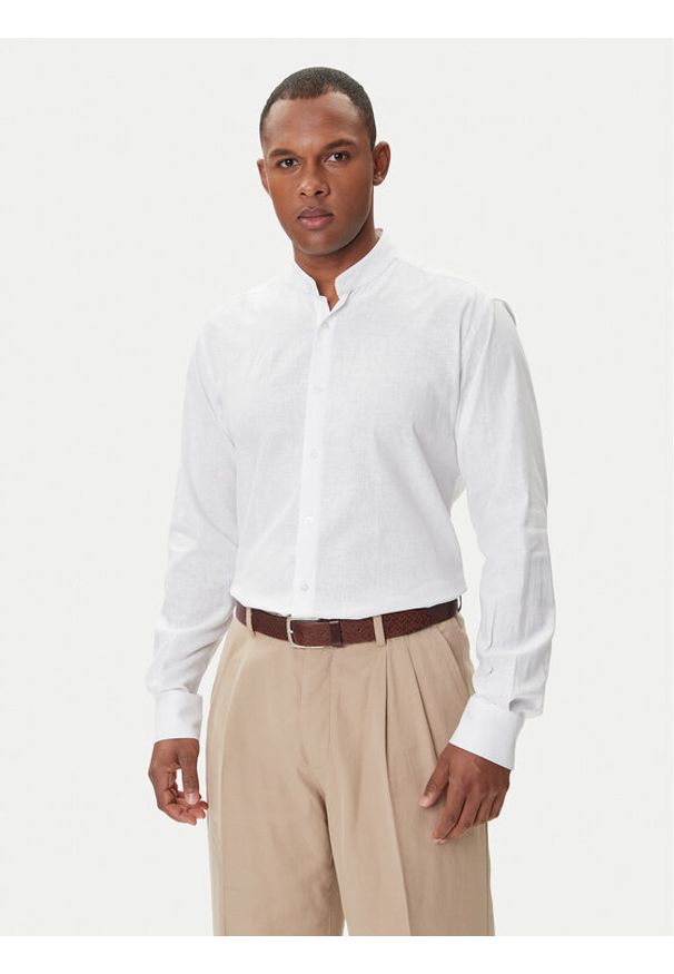 Karl Lagerfeld - KARL LAGERFELD Koszula 605035 552627 Biały Regular Fit. Typ kołnierza: dekolt w karo. Kolor: biały. Materiał: bawełna