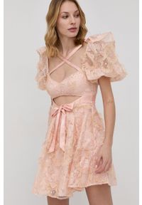 For Love & Lemons Sukienka kolor różowy mini rozkloszowana. Kolor: różowy. Materiał: poliester, dzianina, koronka. Długość rękawa: krótki rękaw. Typ sukienki: rozkloszowane. Długość: mini #5