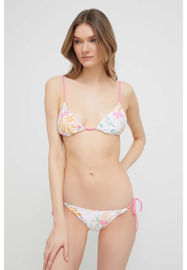 Rip Curl strój kąpielowy kolor biały lekko usztywniona miseczka. Kolor: biały. Materiał: materiał