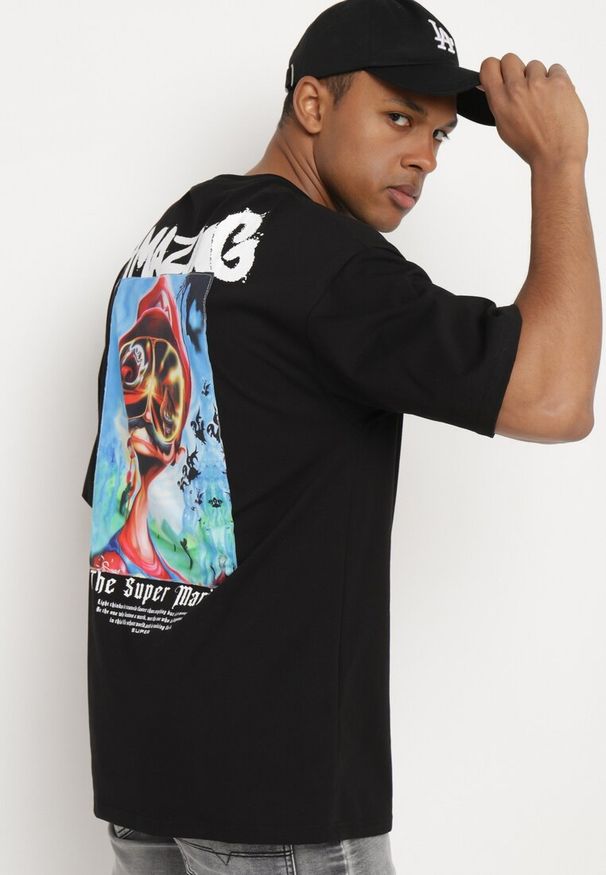 Born2be - Czarna Koszulka Bawełniana Oversize z Nadrukiem z Przodu i na Plecach Mannesha. Kolor: czarny. Materiał: bawełna. Wzór: nadruk