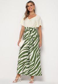 Born2be - Zielono-Beżowy Taliowany Kombinezon z Szerokimi Nogawkami i Paskiem w Talii Nellma. Okazja: na co dzień. Kolor: zielony. Materiał: wiskoza. Długość rękawa: krótki rękaw. Długość: krótkie. Styl: casual, elegancki #3