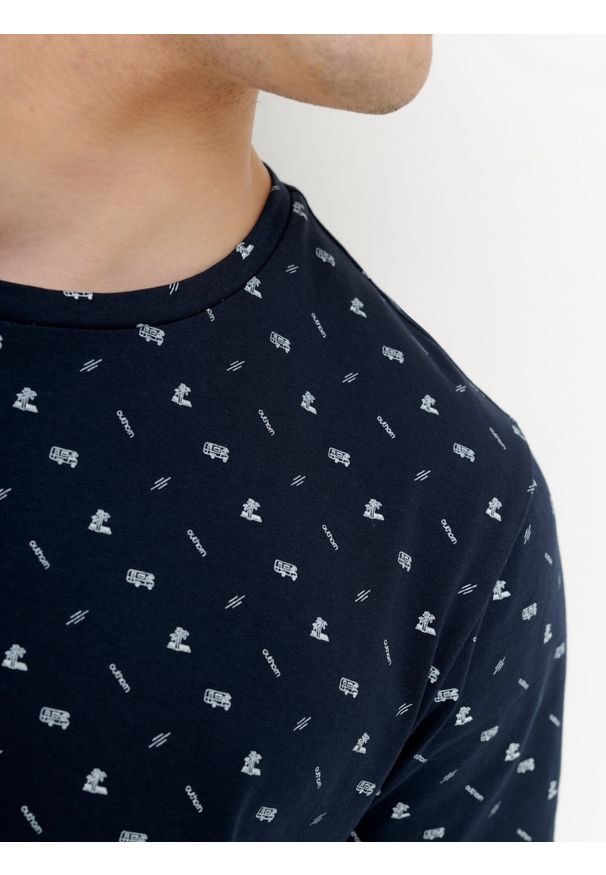 outhorn - T-shirt z nadrukiem męski. Okazja: na co dzień. Materiał: bawełna, dzianina, materiał. Wzór: nadruk. Styl: casual, wakacyjny