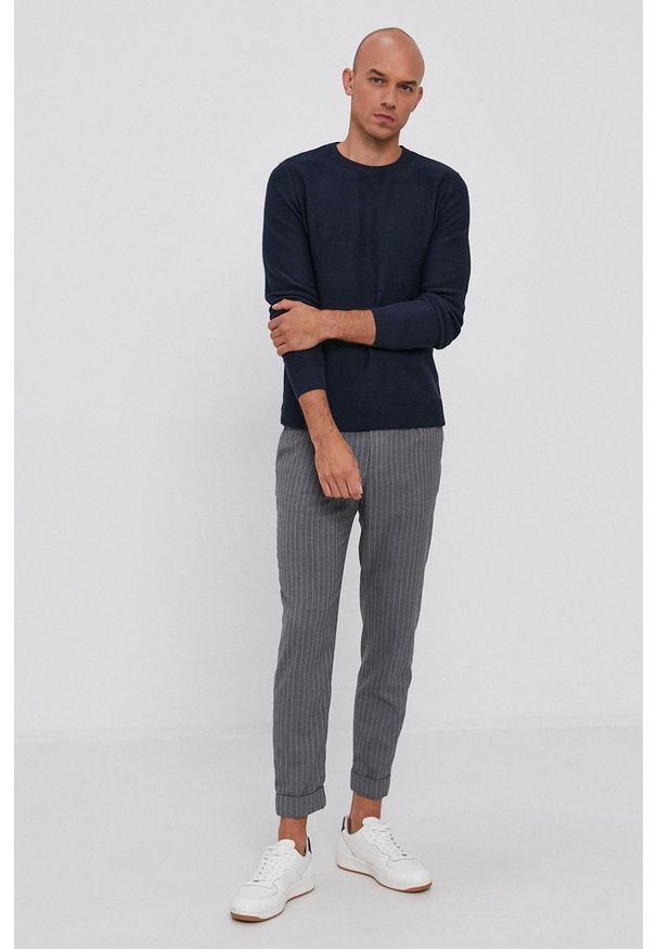 Selected - Sweter. Okazja: na co dzień. Kolor: niebieski. Materiał: materiał, bawełna. Styl: casual