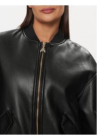 Patrizia Pepe Kurtka z imitacji skóry 8O0123/E005-K103 Czarny Regular Fit. Kolor: czarny. Materiał: skóra