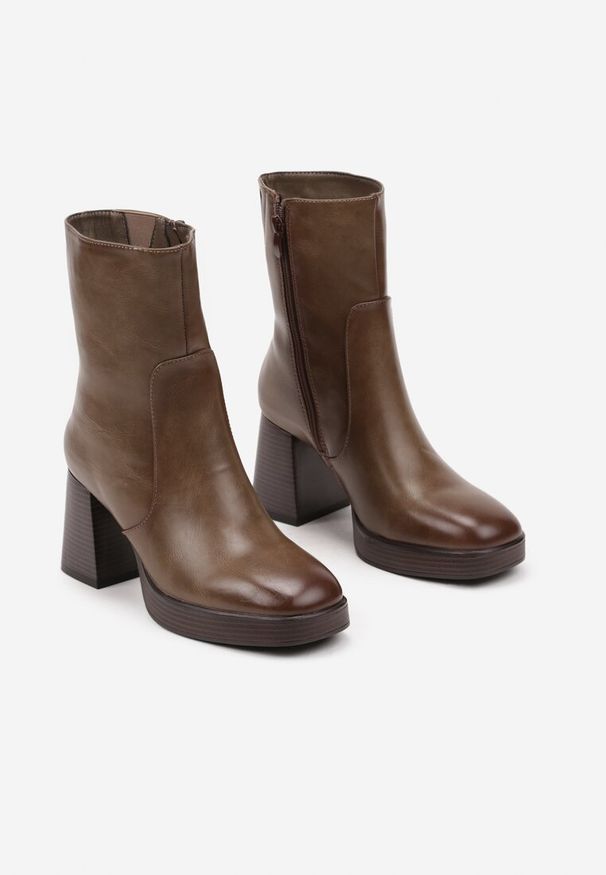 Renee - Ciemnobeżowe Botki na Słupku z Lekkim Ociepleniem Irilora. Okazja: na co dzień. Kolor: beżowy. Materiał: jeans. Obcas: na słupku. Styl: elegancki, casual
