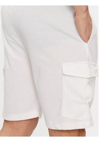 Brave Soul Szorty sportowe MSRT-516FALCO Biały Slim Fit. Kolor: biały. Materiał: syntetyk. Styl: sportowy #5