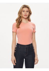 Guess T-Shirt W2YI44 J1314 Koralowy Slim Fit. Kolor: pomarańczowy. Materiał: bawełna #1