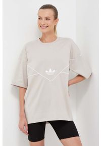 adidas Originals t-shirt bawełniany kolor beżowy. Kolor: beżowy. Materiał: bawełna #1