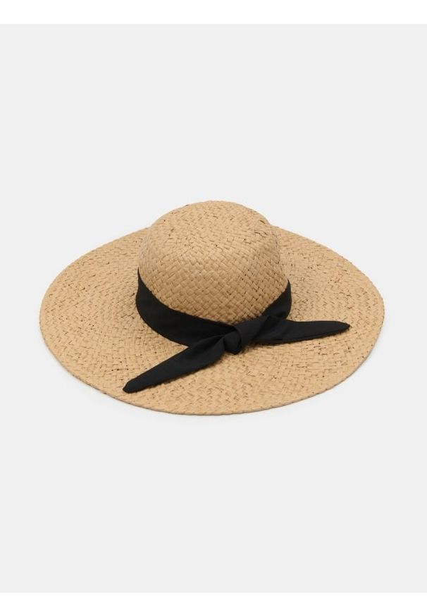 Sinsay - Słomkowy kapelusz z ozdobną wstążką - beżowy. Kolor: beżowy