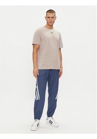 Adidas - adidas T-Shirt IB6143 Beżowy Regular Fit. Kolor: beżowy. Materiał: bawełna #3