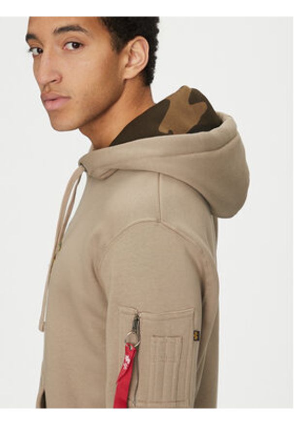 Alpha Industries Bluza Camo Tpu 146337 Beżowy Regular Fit. Kolor: beżowy. Materiał: bawełna