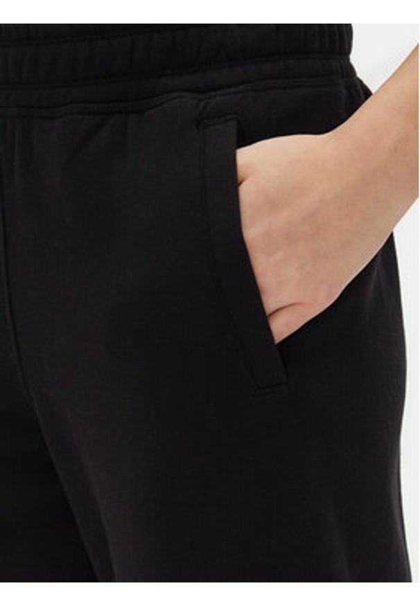 DKNY Sport Spodnie dresowe DP5P3585 Czarny Regular Fit. Kolor: czarny. Materiał: bawełna