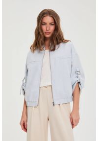 MOODO - Kurtka z podwijanymi rękawami błękitna. Kolor: niebieski. Materiał: poliester #1