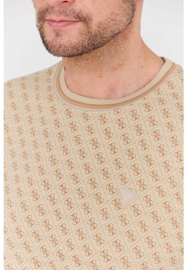 Guess - GUESS Beżowy t-shirt Marshall. Kolor: beżowy