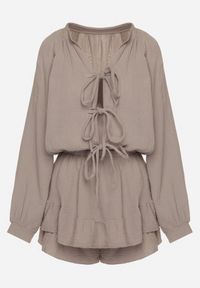 Born2be - Ciemnobeżowy Wiązany Bawełniany Kombinezon Boho z Falbankami i Wiązaniem Lalelia. Okazja: na imprezę, na co dzień. Kolor: beżowy. Materiał: bawełna. Sezon: lato. Styl: boho #5