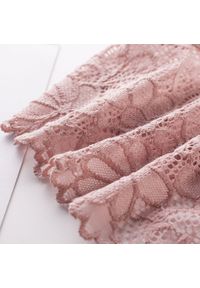 Intica - Koronkowe majtki brazylijskie z kokardką Boksoon. Kolor: fioletowy. Materiał: koronka. Wzór: koronka #2