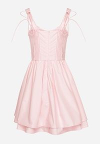 Born2be - Różowa Bawełniana Sukienka Vices w Rustykalnym Stylu z Wiązaniem Fenavira. Okazja: na co dzień. Kolor: różowy. Materiał: bawełna. Długość rękawa: na ramiączkach. Wzór: aplikacja. Styl: casual #7