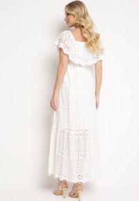 Born2be - Biała Sukienka Hiszpanka z Gumką w Pasie Ozdobiona Falbanką Lievana. Okazja: na co dzień. Typ kołnierza: dekolt hiszpanka. Kolor: biały. Materiał: jeans, materiał. Długość rękawa: krótki rękaw. Wzór: aplikacja. Styl: casual, elegancki #6