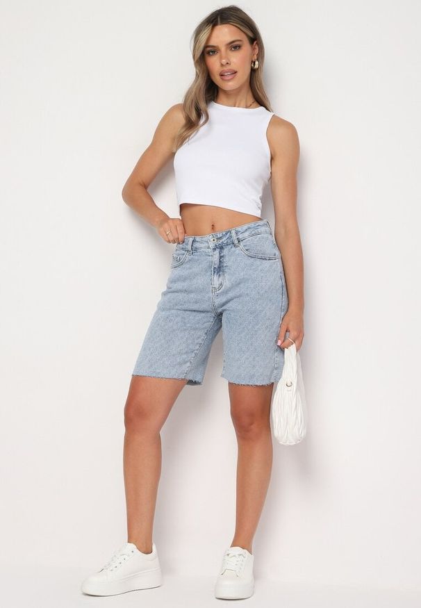 Born2be - Jasnoniebieskie Szorty Jeansowe z Wysokim Stanem z Bawełny przed Kolano Neliyana. Okazja: na co dzień. Stan: podwyższony. Kolor: niebieski. Materiał: bawełna, jeans. Styl: klasyczny, casual