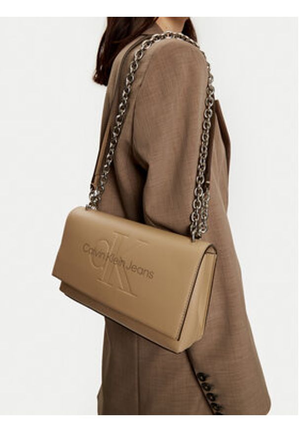 Calvin Klein Jeans Torebka K60K612221 Brązowy. Kolor: brązowy. Materiał: skórzane