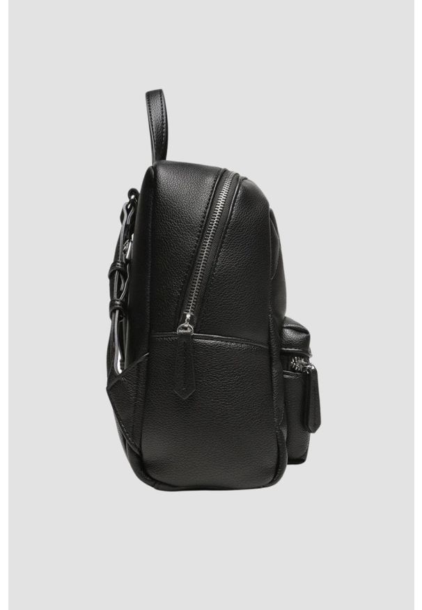 Valentino by Mario Valentino - VALENTINO Czarny plecak Cold Re Backpack. Kolor: czarny. Materiał: skóra. Wzór: paski. Styl: elegancki