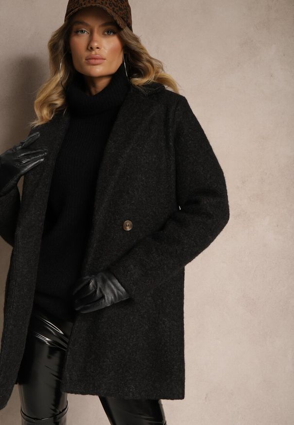 Renee - Czarny Dwurzędowy Płaszcz Boucle z Kieszeniami Enathea. Okazja: na co dzień, do pracy. Kolor: czarny. Materiał: jeans. Długość rękawa: długi rękaw. Długość: długie. Styl: klasyczny, casual