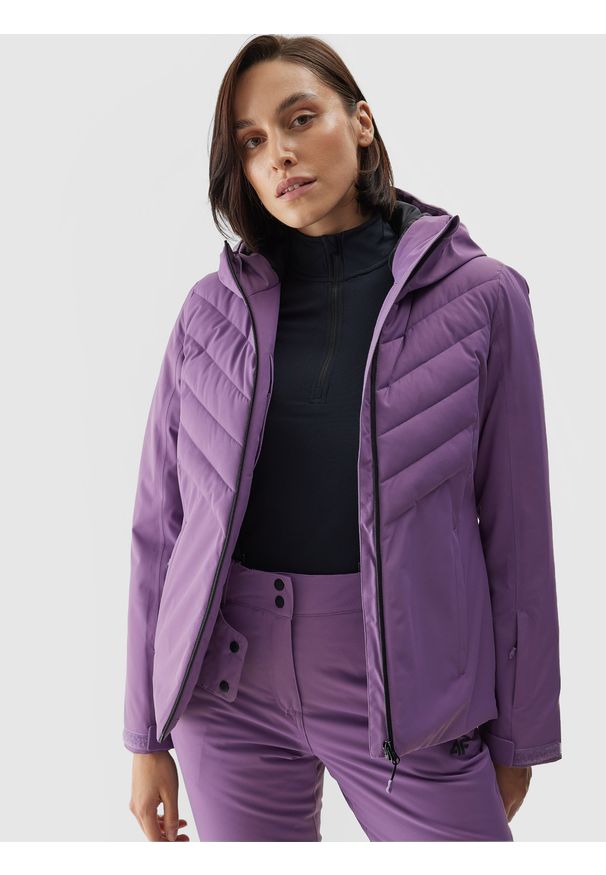 4f - Kurtka narciarska membrana 5000 damska - fioletowa. Kolor: fioletowy. Materiał: syntetyk, puch, tkanina. Wzór: gładki. Sezon: zima. Sport: narciarstwo
