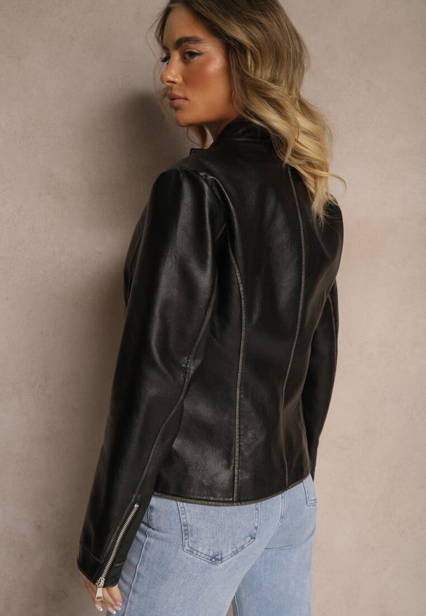 Renee - Czarna Kurtka Ramoneska z Ozdobnymi Przeszyciami Idivona. Okazja: na co dzień, na imprezę. Kolor: czarny. Materiał: jeans. Styl: casual