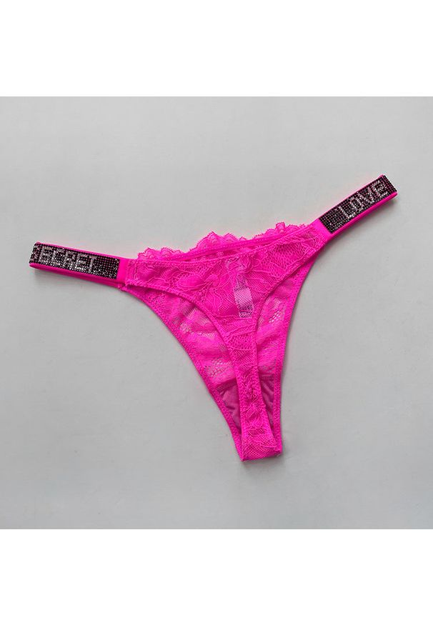 Intica - Stringi koronkowe z ozdobnym napisem Maruschka. Kolor: różowy. Materiał: koronka. Wzór: napisy