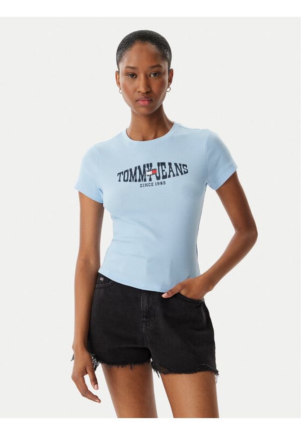 Tommy Jeans T-Shirt Wavy Flag DW0DW22272 Niebieski jasny Slim Fit. Kolor: niebieski. Materiał: bawełna