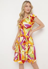 Born2be - Żółto-Fioletowa Rozkloszowana Wiskozowa Sukienka z Ozdobnymi Guzikami i Gumką w Talii Moonweia. Okazja: na spacer, do pracy, na co dzień. Kolor: żółty. Materiał: wiskoza. Typ sukienki: proste. Styl: casual #1