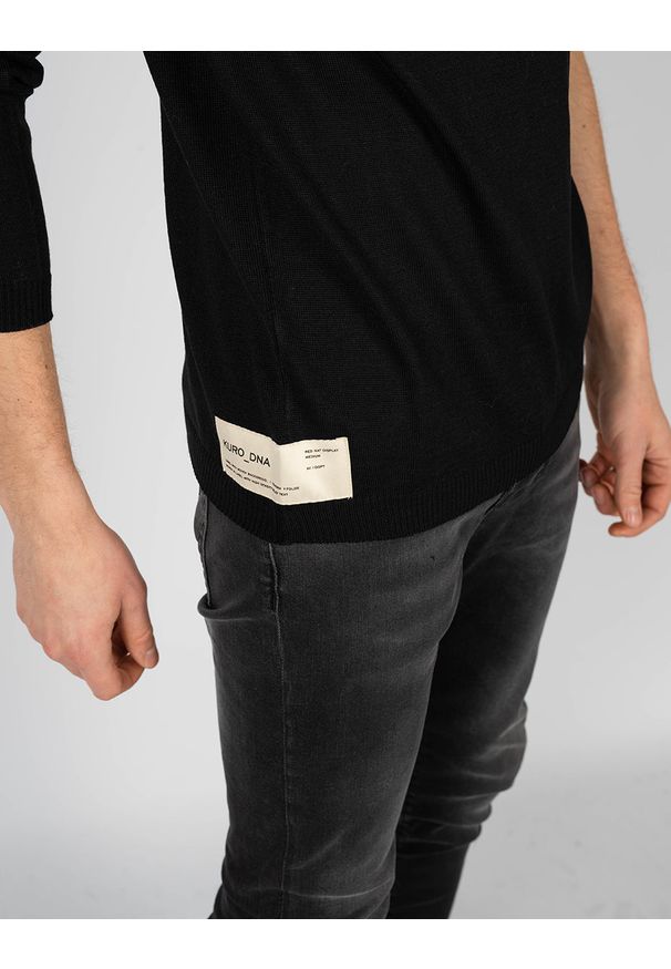 Takeshy Kurosawa Sweter | 83072 | Maglia F12 Taglio Over | Mężczyzna | Czarny. Okazja: na co dzień. Kolor: czarny. Materiał: akryl, wełna. Wzór: aplikacja. Styl: casual