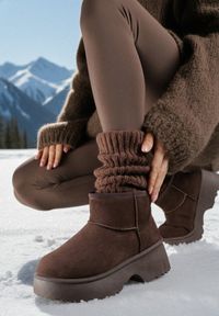 Born2be - Ciemnobrązowe Wsuwane Śniegowce z Imitacji Zamszu na Grubej Podeszwie Zenore. Okazja: na co dzień. Zapięcie: bez zapięcia. Kolor: brązowy. Materiał: zamsz. Sezon: zima, jesień. Styl: casual #1